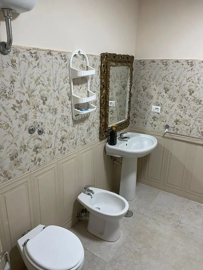 Apartment Maison Del Trianon Naples